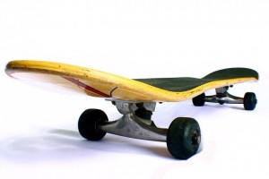 http://pixabay.com/en/skateboard-sport-radical-wheels-672391/